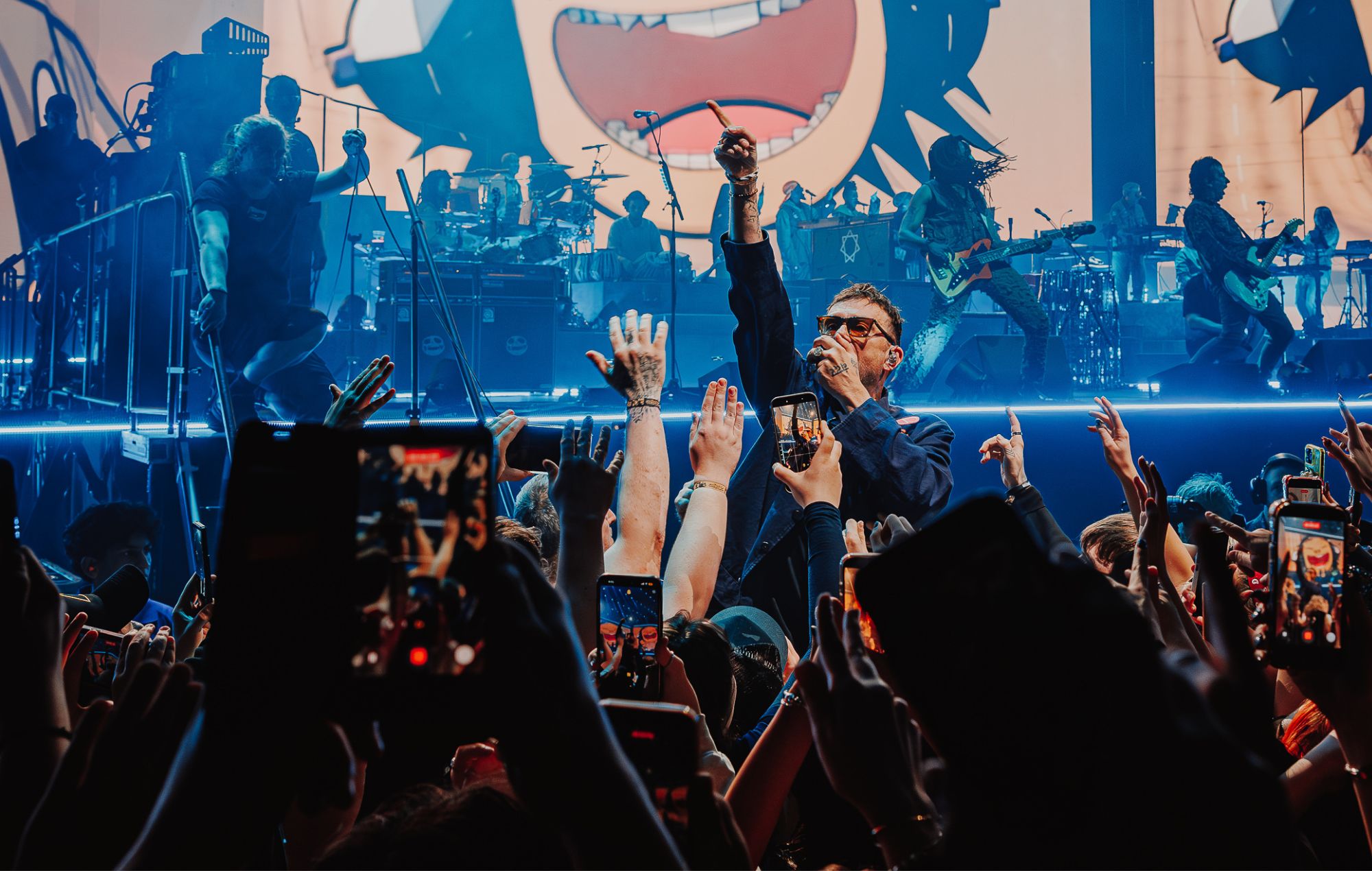 Gorillaz на стадыёне "Тотэнхэм Хотспур": Джоні Мар, Шон Райдэр, Літл Сімз, Ясін Бей узначальваюць вялікі спіс запрошаных выканаўцаў