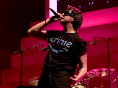 The Strokes адкладаюць выхад новага альбома “Reality Awaits” і анансуюць вялікае нью-ёркскае шоу з Beach House і Fcukers