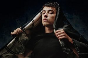 Палітычна насычаны рэп Труэна ставіць яго на шлях сусветнага поспеху