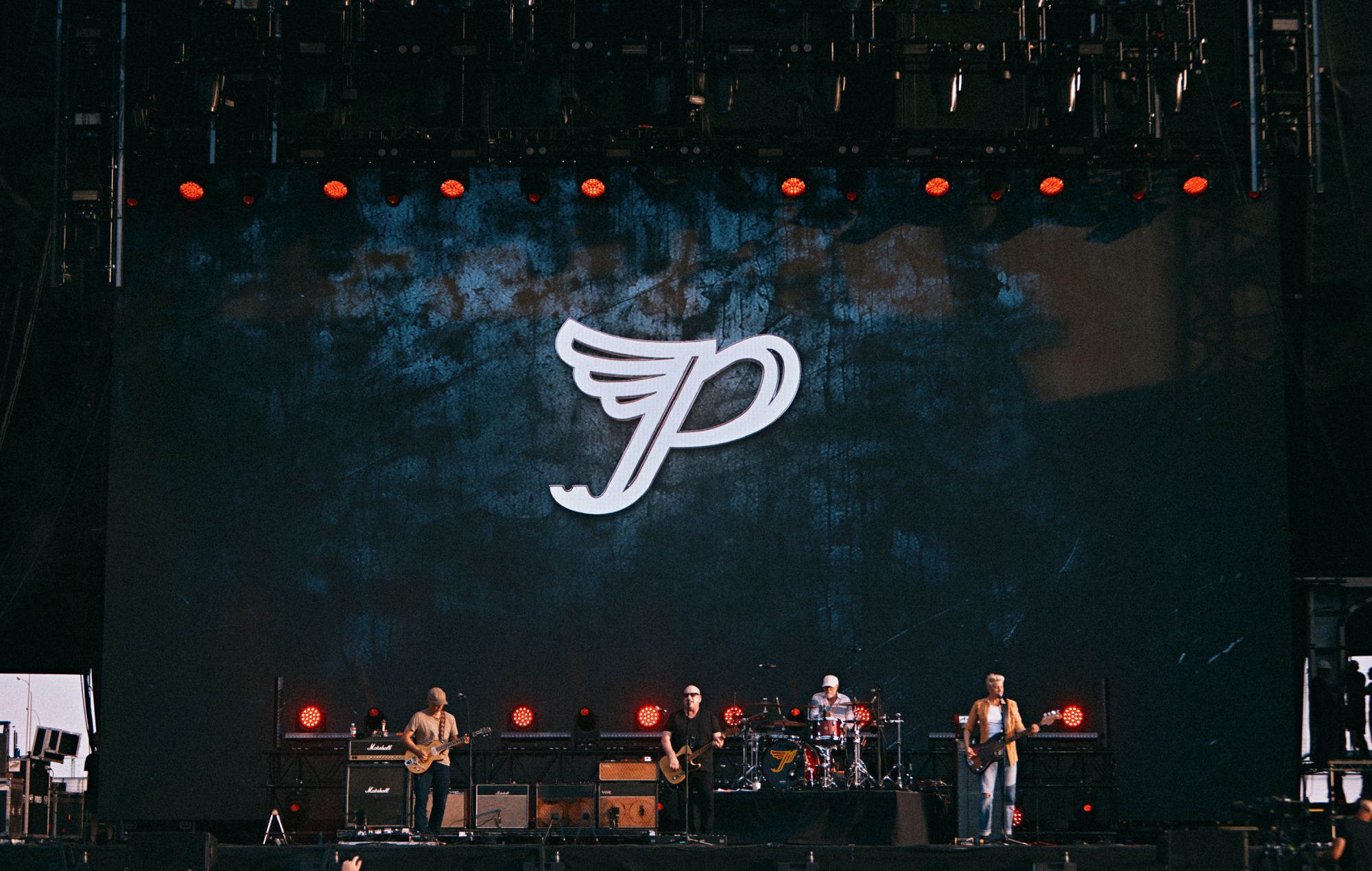 Pixies адказалі Дэйву Гролу, што «Surfer Rosa» «ідэальная»