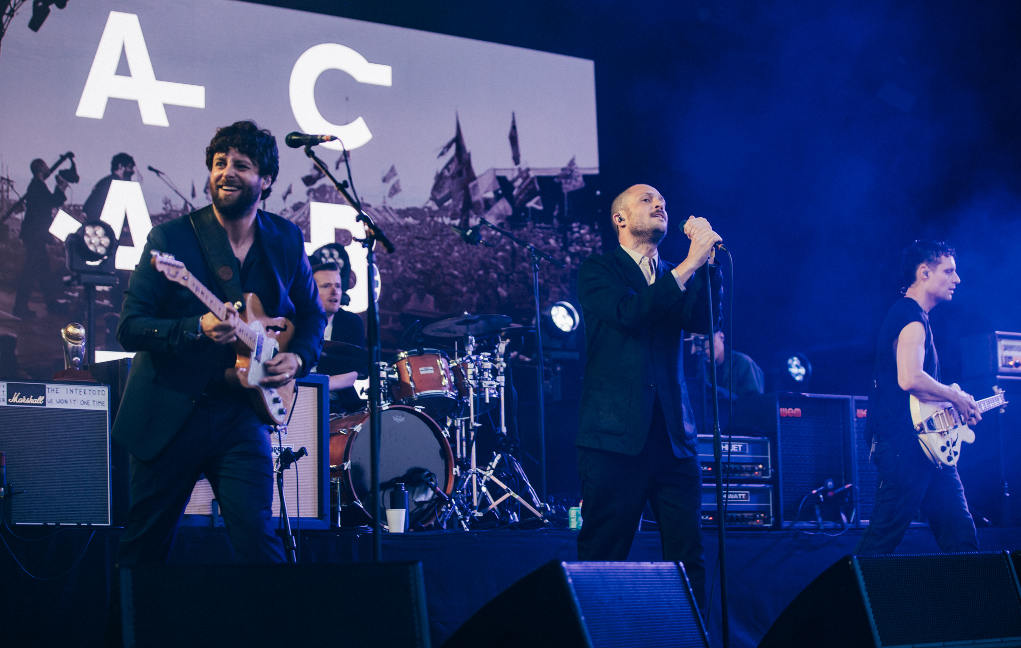 Глядзіце дэбютную гарачую новую песню The Maccabees "Ballad Of So Long" ужывую ў Эдынбургу
