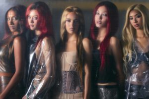 KATSEYE – Агляд міні-альбома “Wild”: сусветная жаночая група змагаецца за тое, каб знайсці салодкае месца