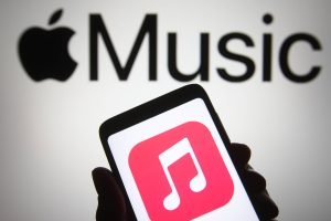 Apple Music дадасць лэйблы да музыкі, створанай штучным інтэлектам, пазней у гэтым годзе