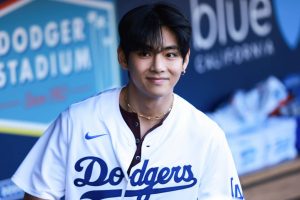 BTS’ V раскрываюць праблемы са стратай слыху падчас сусветнага турнэ