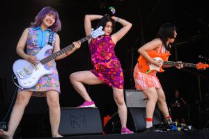 Otoboke Beaver прыносіць прабачэнні за кіданне гітары і шпіталізацыю фаната