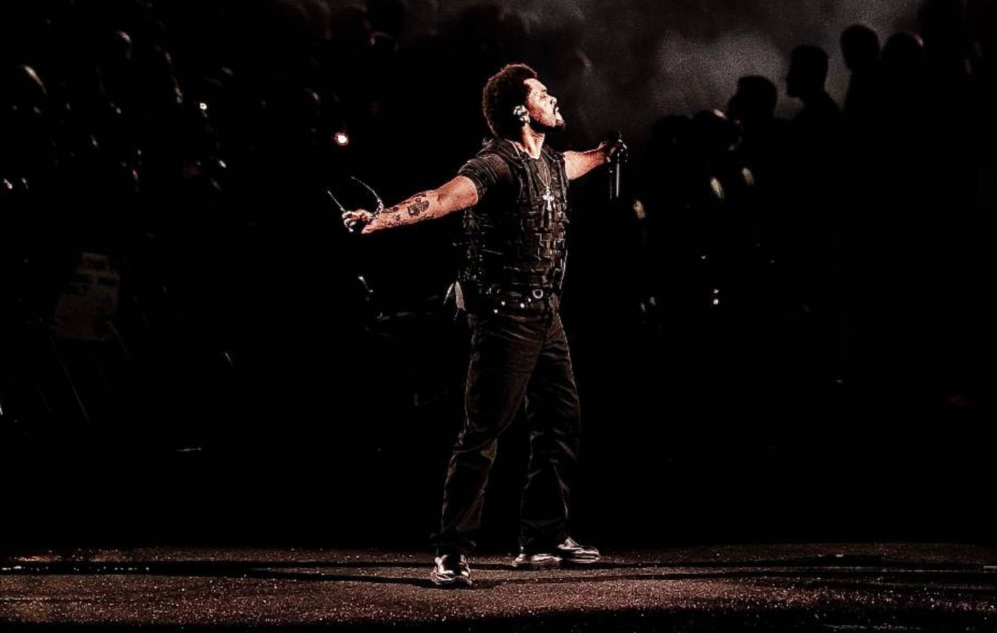 The Weeknd завяршае пяць вечароў з аншлагам на стадыёне "Уэмблі" і збірае больш за 350 тысяч долараў на дабрачыннасць