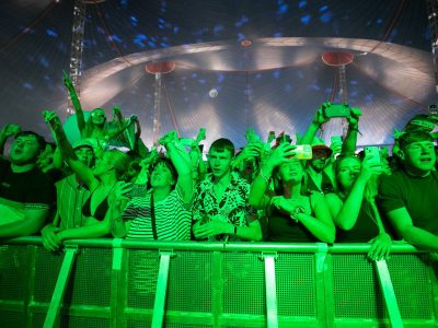 Бос Electric Picnic Мелвін Бэн адказвае пасля падзення натоўпу, паводкі і праблем з прапускной здольнасцю на ірландскім фестывалі