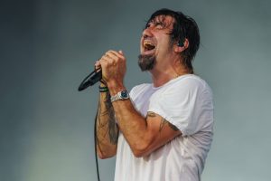 Глядзіце, як Deftones граюць “Risk” упершыню з 2011 года, калі яны пачынаюць еўрапейскі тур летам 2026 года