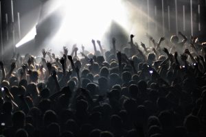 Намінуйце сваю любімую брытанскую звычайную музычную пляцоўку, каб выйграць камплект рыштунку Fender