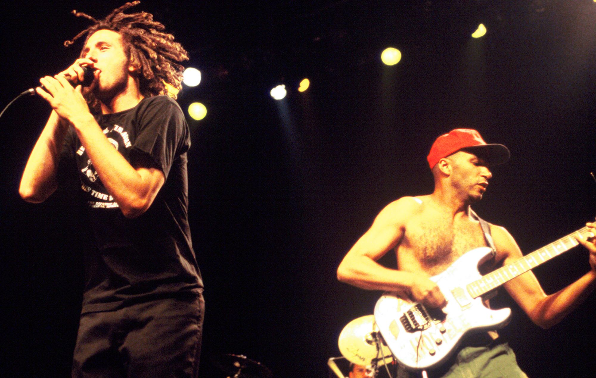 Зак Дэ Ла Роша і Том Марэла з Rage Against The Machine. 1996 год (фота Ціма Мозенфельдэра/Getty Images)