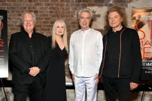 Talking Heads уз’яднаюцца для запуску канала SiriusXM з Эстэ Хаім
