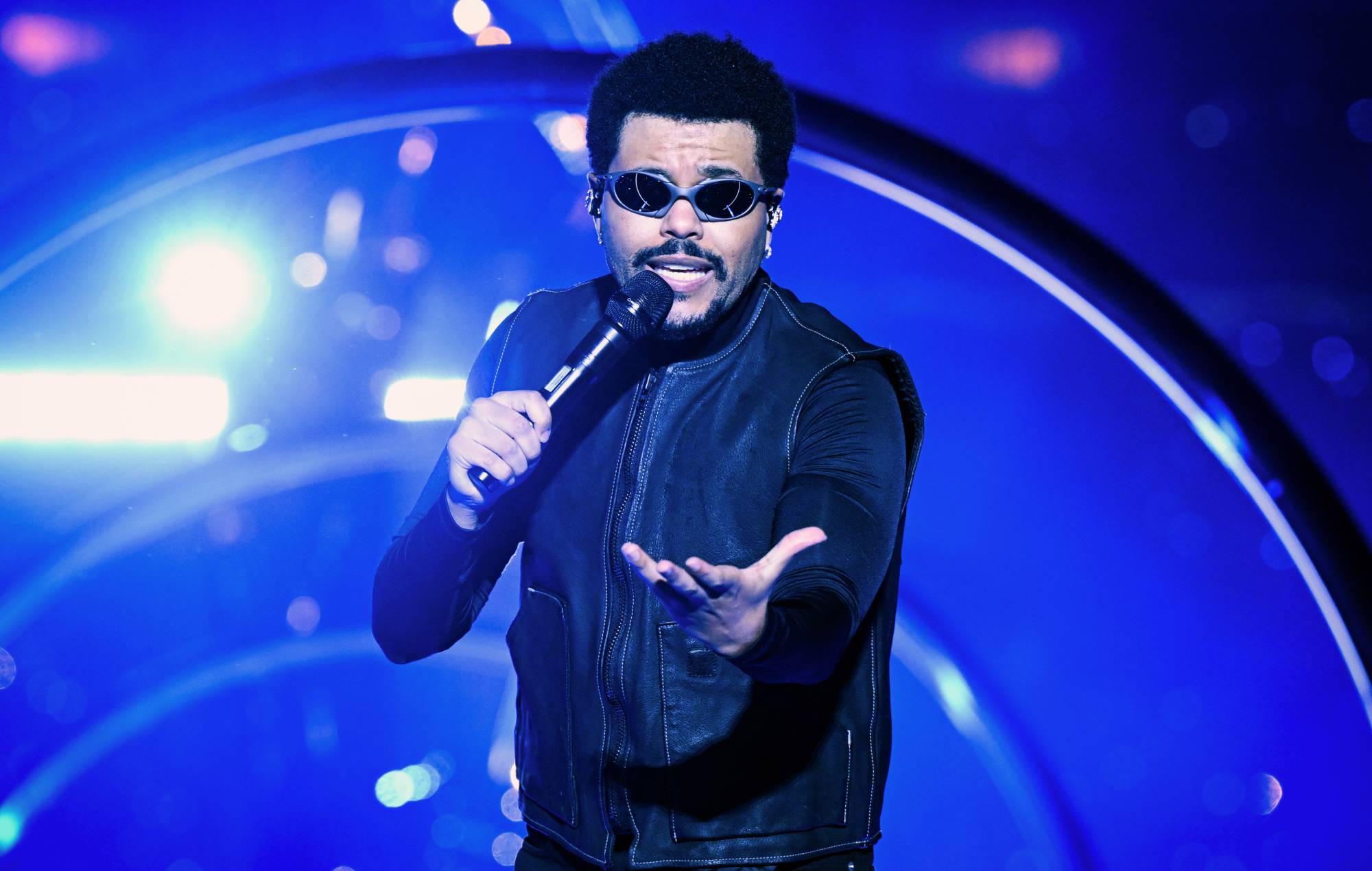 The Weeknd дэбютуе з анімэ-сэмплам новай песні "Tokyo" з Ёка Такахасі, калі ён пачынае тур па Азіі