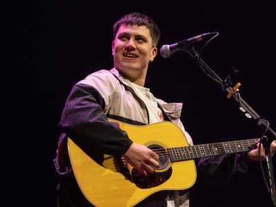 Былы сапёр Эда Шырана Аарон Роу кажа, што гнеў павінен быць накіраваны на «такіх, як Роберт Крафт» і «сіянісцкія лобі»