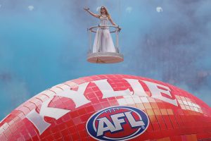 Глядзіце эпічнае выступленне Кайлі Міноўг з Гранд-фіналу AFL