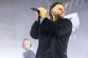 Жанчына скрала машыну хуткай дапамогі каля канцэрта Avenged Sevenfold і Good Charlotte, перш чым разбіцца