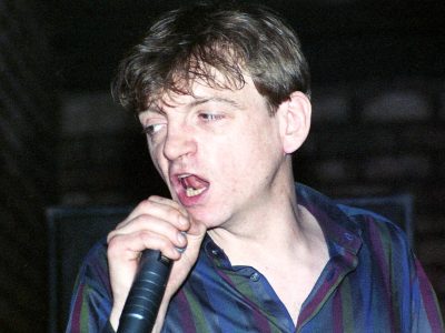 Нявеста і апошні менеджэр Марка Э. Сміта называе апошні альбом The Fall “захопам грошай” і “этычна няправільным”