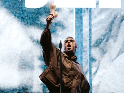 Тыз-канцэрт Oasis у Парыжы – іх першы пасля разлукі ў 2009 годзе