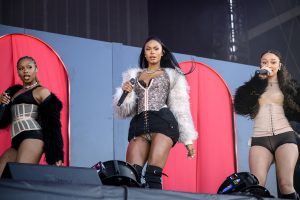 FLO абвяшчае тур па Вялікабрытаніі, Еўропе і Паўночнай Амерыцы ў 2027 годзе