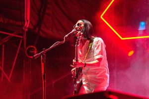 Глядзіце дэбют Placebo “Helen Keller” і здымайце пыл з рарытэтаў і глыбокіх песень падчас тура 30-годдзя