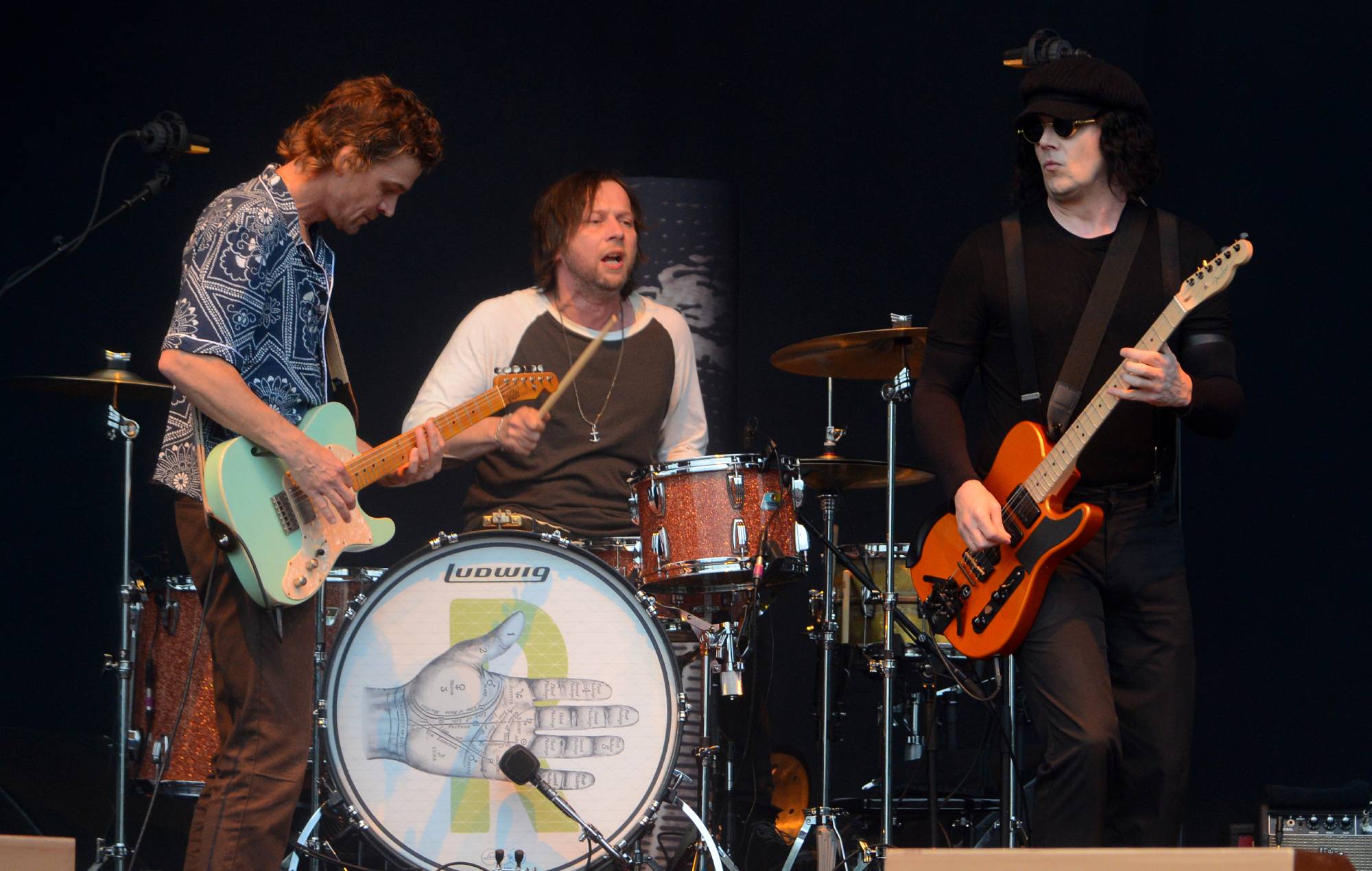 Глядзіце, як The Raconteurs уз'ядналіся на канцэрце Джэка Уайта ў Нэшвіле