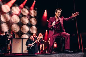 Паглядзіце, дзе знаходзіцца “Mr Brightside” у сляпым рэйтынгу Брэндана Флаўэрза з пяці песень Killers