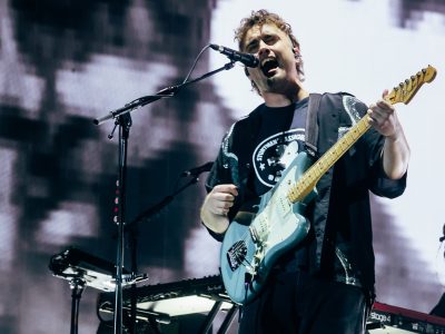 Сэм Фендер адмаўляецца ад першакласных білетаў прэміум-класа і аб’яўляе аб зніжаных цэнах на тур па стадыёне ў 2027 годзе