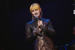 Урад ЗША адказвае Хэйлі Уільямс пасля таго, як на сцэне прагучала песня «Fuck ICE».